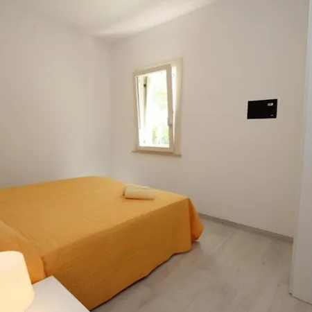 Villa Cozy With Private Garden Close To The Sea - By Beahost *
